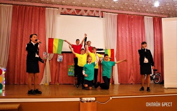 Читатель: Отряд ЮИД средней школы № 28 г. Бреста - победитель зональных соревнований в Кобрине
Читатель: Отряд ЮИД средней школы № 28 г. Бреста - победитель зональных соревнований в Кобрине