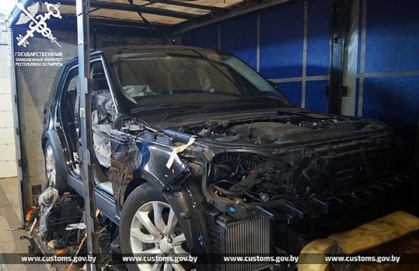 Началась контрабанда предметов роскоши? Под видом запчастей пытались провезти Range Rover Sport Началась контрабанда предметов роскоши? Под видом запчастей пытались провезти Range Rover Sport