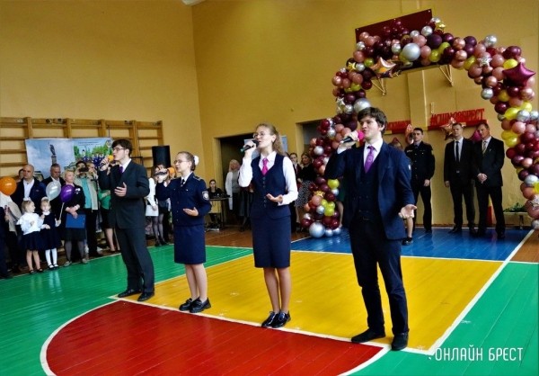 Читатель: Сегодня прошёл последний звонок в средней школе № 28 г. Бреста
Читатель: Сегодня прошёл последний звонок в средней школе № 28 г. Бреста