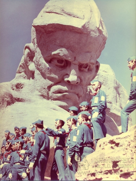 День открытия Мемориального комплекса «Брестская крепость-герой». Фото и подробности День открытия Мемориального комплекса «Брестская крепость-герой». Фото и подробности