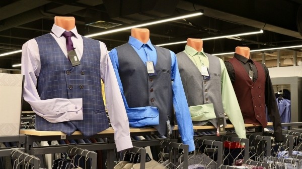 Соберите свой безупречный образ с иголочки в «ЦУМе», на третьем этаже. Готовимся к выпускным, линейкам, свадьбам Соберите свой безупречный образ с иголочки в «ЦУМе», на третьем этаже. Готовимся к выпускным, линейкам, свадьбам