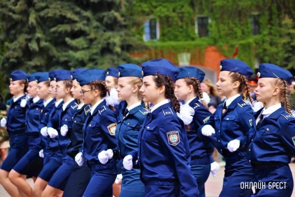 Читатель: Городской смотр строя и песни в Брестской крепости - https://onlinebrest.by/publikacii/chitatel-gorodskoy-smotr-stroya-i-pesni-v-brestskoy-kreposti.html
Читатель: Городской смотр строя и песни в Брестской крепости - https://onlinebrest.by/publikacii/chitatel-gorodskoy-smotr-stroya-i-pesni-v-brestskoy-kreposti.html