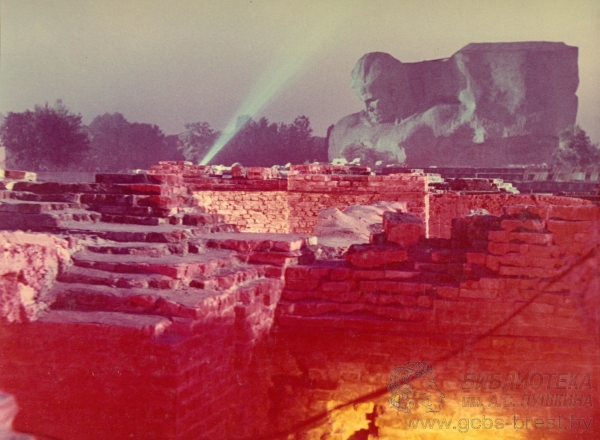 День открытия Мемориального комплекса «Брестская крепость-герой». Фото и подробности День открытия Мемориального комплекса «Брестская крепость-герой». Фото и подробности