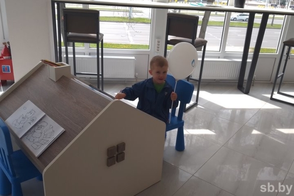 В Бресте открыли обновленное отделение почтовой связи В Бресте открыли обновленное отделение почтовой связи