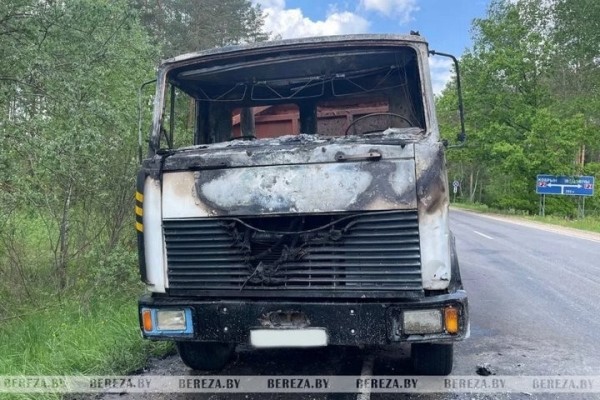 В Березовском районе во время движения загорелся маз