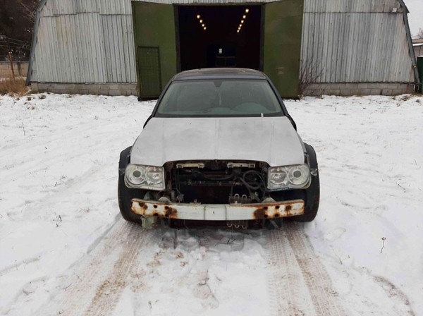 МВД продаёт ржавый Chrysler 300С, сделав уценку. Сколько было, а сколько стало? МВД продаёт ржавый Chrysler 300С, сделав уценку. Сколько было, а сколько стало?