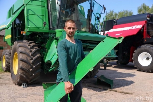 На Брестчине в жатве будут задействованы более 1300 комбайнов, их готовность к уборочной - 90 процентов На Брестчине в жатве будут задействованы более 1300 комбайнов, их готовность к уборочной - 90 процентов