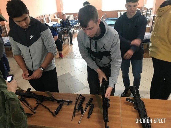 Читатель: Проведены занятия по боевой подготовке
Читатель: Проведены занятия по боевой подготовке