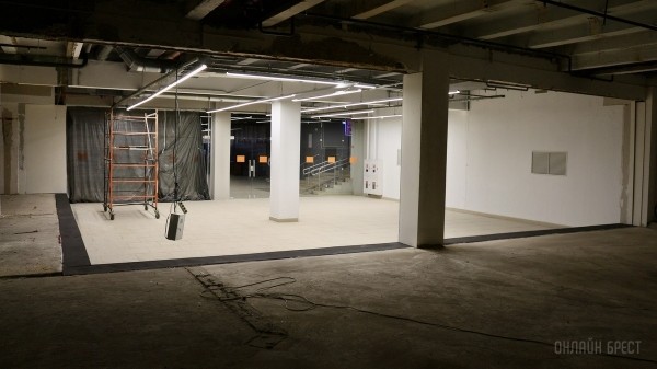 Аренда помещений в центре Бреста под магазины, шоурумы, кафе, бары, рестораны и офисы с возможностью полной перепланировки Аренда помещений в центре Бреста под магазины, шоурумы, кафе, бары, рестораны и офисы с возможностью полной перепланировки