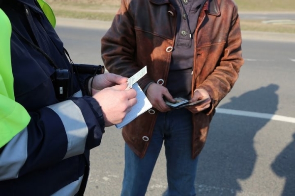 Почему лучше поменять права родом из СССР и что предусмотрено за просроченное в/у?