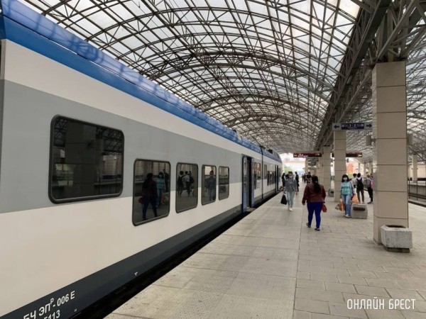 Пассажирам разрешили сдавать билеты вплоть до отправления поезда – но не всем Пассажирам разрешили сдавать билеты вплоть до отправления поезда – но не всем