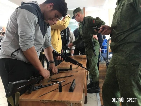 Читатель: Проведены занятия по боевой подготовке
Читатель: Проведены занятия по боевой подготовке