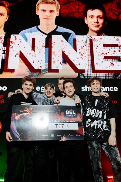 «Налегке за один месяц заработал 500 долларов». Молодой киберспортсмен из Беларуси — о работе, зарплате и жизни «Налегке за один месяц заработал 500 долларов». Молодой киберспортсмен из Беларуси — о работе, зарплате и жизни