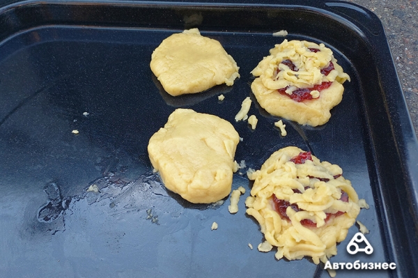 Это даже можно есть! Превратили автомобиль в духовку, яйцеварку и йогуртницу Это даже можно есть! Превратили автомобиль в духовку, яйцеварку и йогуртницу