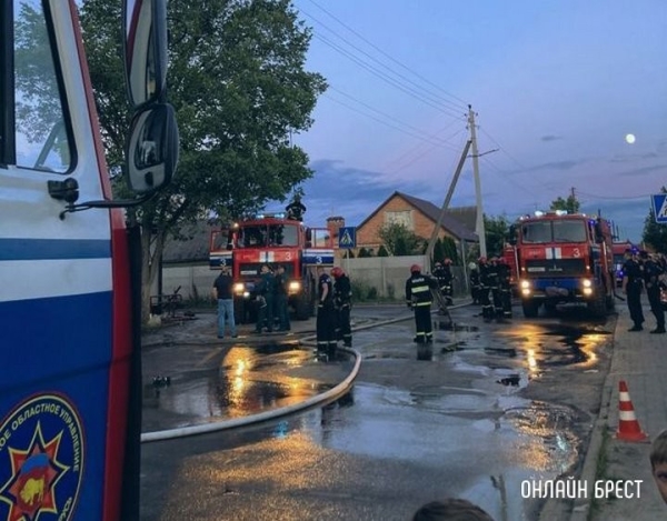 В Бресте горел магазин «Копеечка». Стали известны подробности