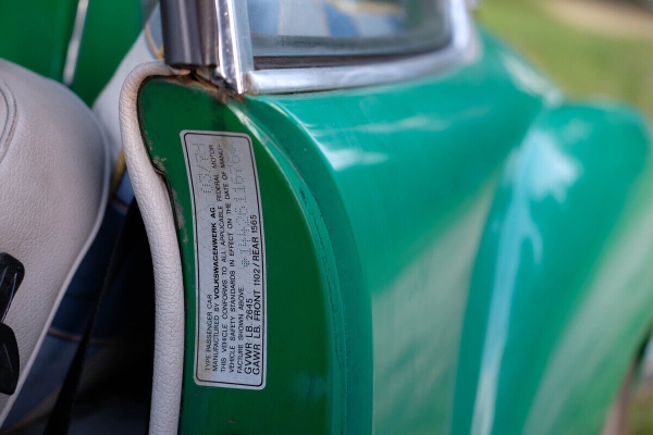 Porsche для домохозяек. Белорус рассказал о 48-летнем Volkswagen Karmann-Ghia Porsche для домохозяек. Белорус рассказал о 48-летнем Volkswagen Karmann-Ghia