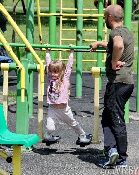 Прогулка по Набережной Бреста. Фоторепортаж Прогулка по Набережной Бреста. Фоторепортаж