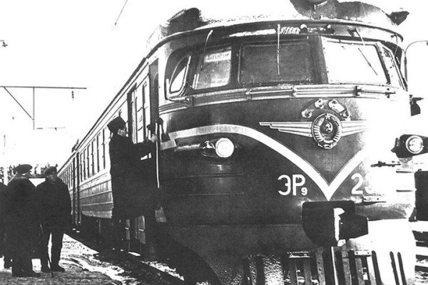 Как появились первые электрички в Беларуси? Как появились первые электрички в Беларуси?