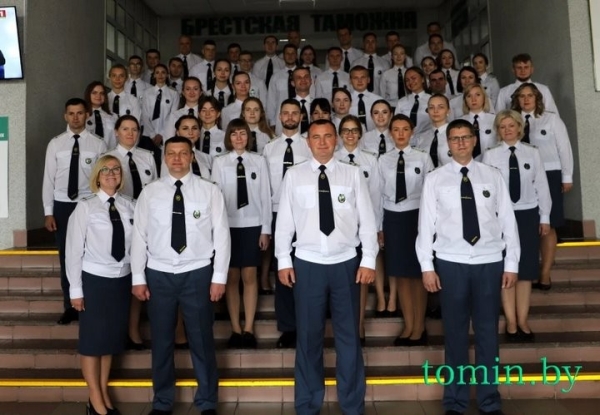 В Брестской таможне состоялось торжественное вручение погон