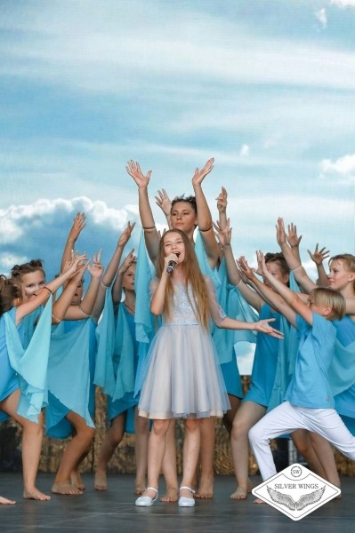 Модельно-хореографическое агентство «Серебряные крылья» приглашает детей и подростков на обучение в Бресте. Хореография, актерское мастерство, визаж, этикет и многое другое