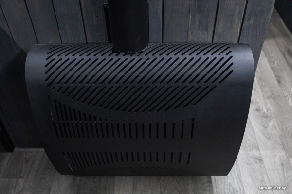 Решил квартирный вопрос. Белорус вложил $9000 в старый грузовик и теперь живет в престижном районе Решил квартирный вопрос. Белорус вложил $9000 в старый грузовик и теперь живет в престижном районе