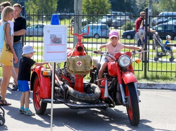 В Бресте открыли ЧМ по пожарно-спасательному спорту В Бресте открыли ЧМ по пожарно-спасательному спорту