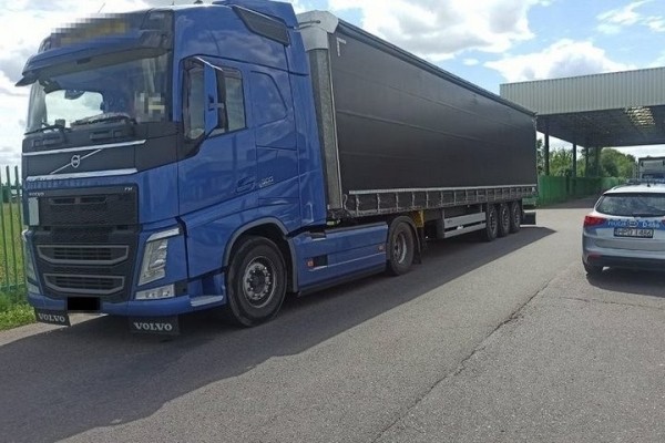 В Польше белорус приехал на границу на фуре с почти 4 промилле В Польше белорус приехал на границу на фуре с почти 4 промилле