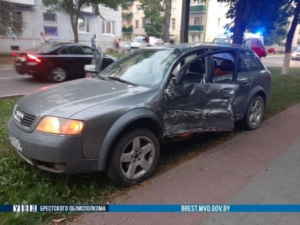 В Березе погиб 26-летний мотоциклист В Березе погиб 26-летний мотоциклист