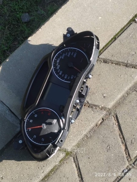 Поезд врезался в легковушку в Брестской области. Стали известны подробности Поезд врезался в легковушку в Брестской области. Стали известны подробности