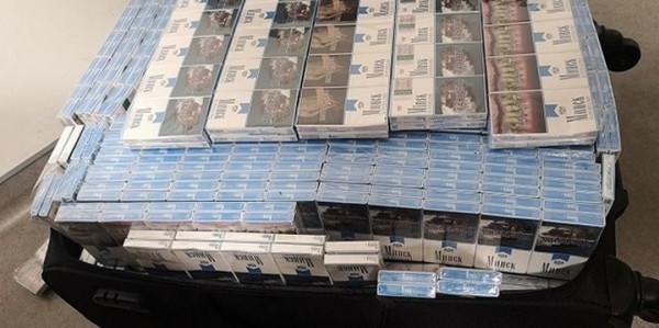 Белорус организовал контрабандный тур из Минска в Вильнюс через Стамбул. В шести чемоданах он вез сигареты на 34 тысячи евро Белорус организовал контрабандный тур из Минска в Вильнюс через Стамбул. В шести чемоданах он вез сигареты на 34 тысячи евро