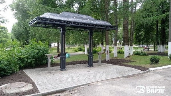 Новые питьевые фонтанчики появились в городском парке Пинска Новые питьевые фонтанчики появились в городском парке Пинска