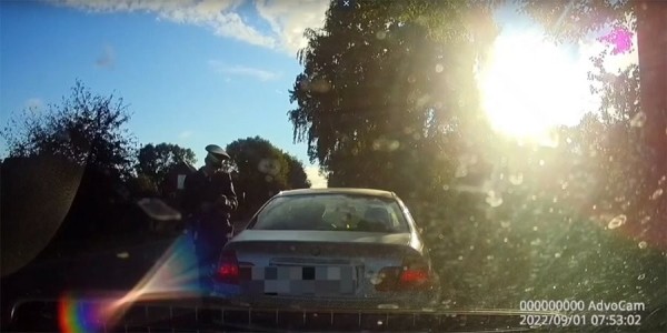 В Беларуси водитель сел за руль BMW нетрезвым, чтобы отвезти ребенка в школу на День знаний В Беларуси водитель сел за руль BMW нетрезвым, чтобы отвезти ребенка в школу на День знаний