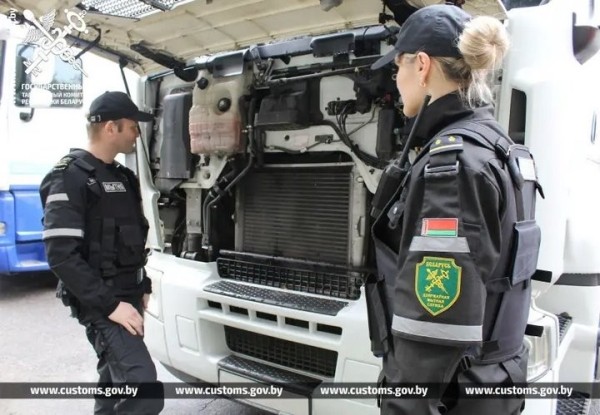 Белорусу вынесли приговор за незаконный ввоз из Польши тягача с измененным VIN-номером