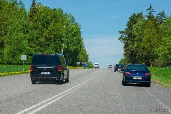 На дорогах Беларуси: посмотрите, как не надо обгонять. Водителя наказали. На дорогах Беларуси: посмотрите, как не надо обгонять. Водителя наказали.