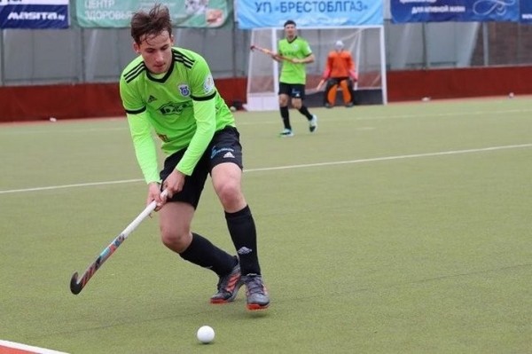 Брестский «Строитель» продолжает лидировать в мужском чемпионате Беларуси по хоккею на траве Брестский «Строитель» продолжает лидировать в мужском чемпионате Беларуси по хоккею на траве