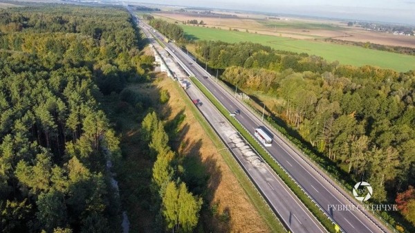 Смотрим с высоты, как идет ремонт Бульковского моста на М1
Смотрим с высоты, как идет ремонт Бульковского моста на М1