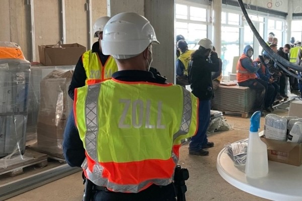 Десять белорусов нелегально работали на стройке в Германии Десять белорусов нелегально работали на стройке в Германии