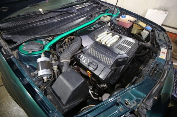 «Дедушка никого к машине не подпускал». История Audi A6 (С4), которая в семье белорусов уже 15 лет «Дедушка никого к машине не подпускал». История Audi A6 (С4), которая в семье белорусов уже 15 лет