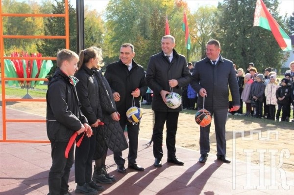 Воркаут-площадку открыли в Беловежском