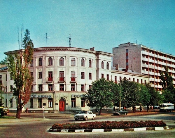 Гостиница «Буг» и театр. Старые фото Бреста
Гостиница «Буг» и театр. Старые фото Бреста