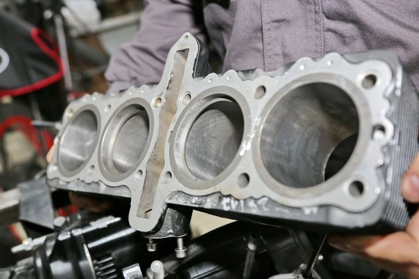 «Был выбор: очень хорошо жить на накопления здесь или средненько в США». Мастер по ремонту мотоциклов о возвращении в Беларусь «Был выбор: очень хорошо жить на накопления здесь или средненько в США». Мастер по ремонту мотоциклов о возвращении в Беларусь