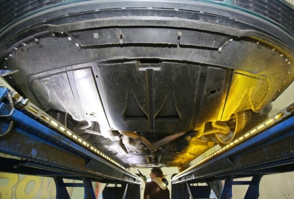 «Дедушка никого к машине не подпускал». История Audi A6 (С4), которая в семье белорусов уже 15 лет «Дедушка никого к машине не подпускал». История Audi A6 (С4), которая в семье белорусов уже 15 лет