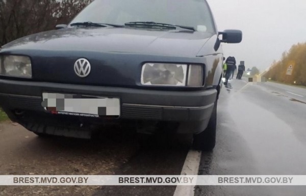 Пешеход погиб под колесами легковушки в Пинском районе Пешеход погиб под колесами легковушки в Пинском районе