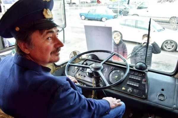 Житель Бреста рассказал, как восстанавливает пассажирский автобус времен СССР Житель Бреста рассказал, как восстанавливает пассажирский автобус времен СССР