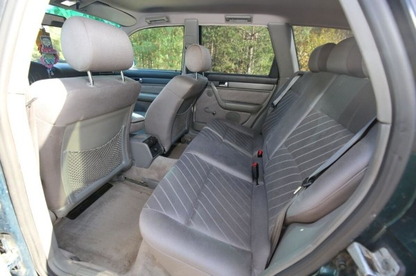 «Дедушка никого к машине не подпускал». История Audi A6 (С4), которая в семье белорусов уже 15 лет «Дедушка никого к машине не подпускал». История Audi A6 (С4), которая в семье белорусов уже 15 лет