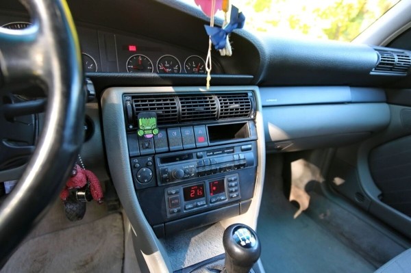 «Дедушка никого к машине не подпускал». История Audi A6 (С4), которая в семье белорусов уже 15 лет «Дедушка никого к машине не подпускал». История Audi A6 (С4), которая в семье белорусов уже 15 лет