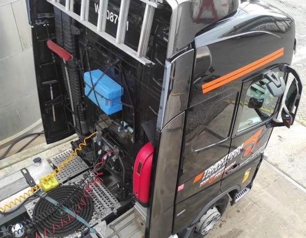 Наташа рулит. Откровения дальнобойщицы из Беларуси о буднях «неженской» профессии Наташа рулит. Откровения дальнобойщицы из Беларуси о буднях «неженской» профессии