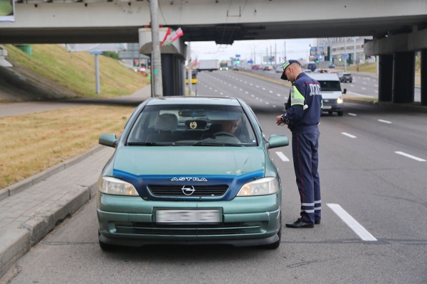 Что думают водители о камерах фотофиксации, которые ловят авто без техосмотра? Что думают водители о камерах фотофиксации, которые ловят авто без техосмотра?