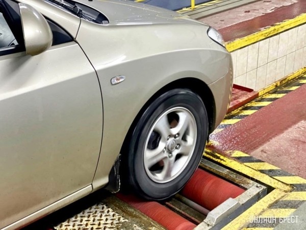 До 1 марта на техосмотр на летней резине лучше не приезжать До 1 марта на техосмотр на летней резине лучше не приезжать