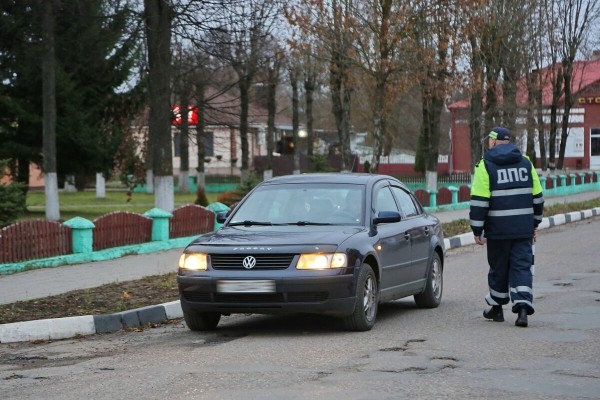 Что думают водители о камерах фотофиксации, которые ловят авто без техосмотра? Что думают водители о камерах фотофиксации, которые ловят авто без техосмотра?